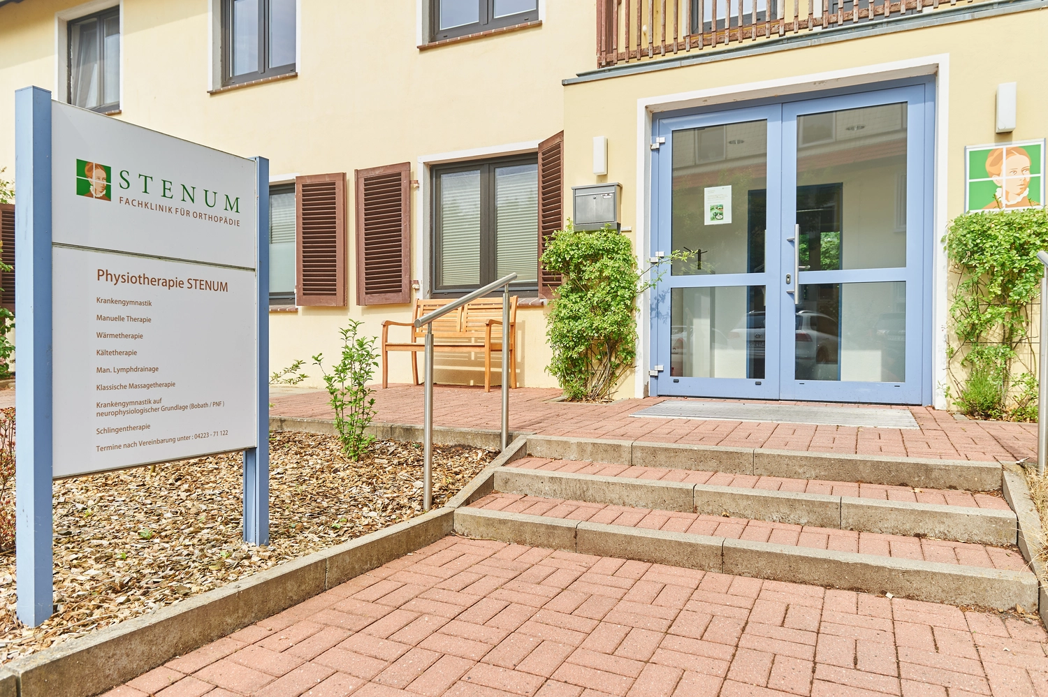 STENUM – Fachklinik für Orthopädie –   Außenansicht des STENUM-Gebäudes