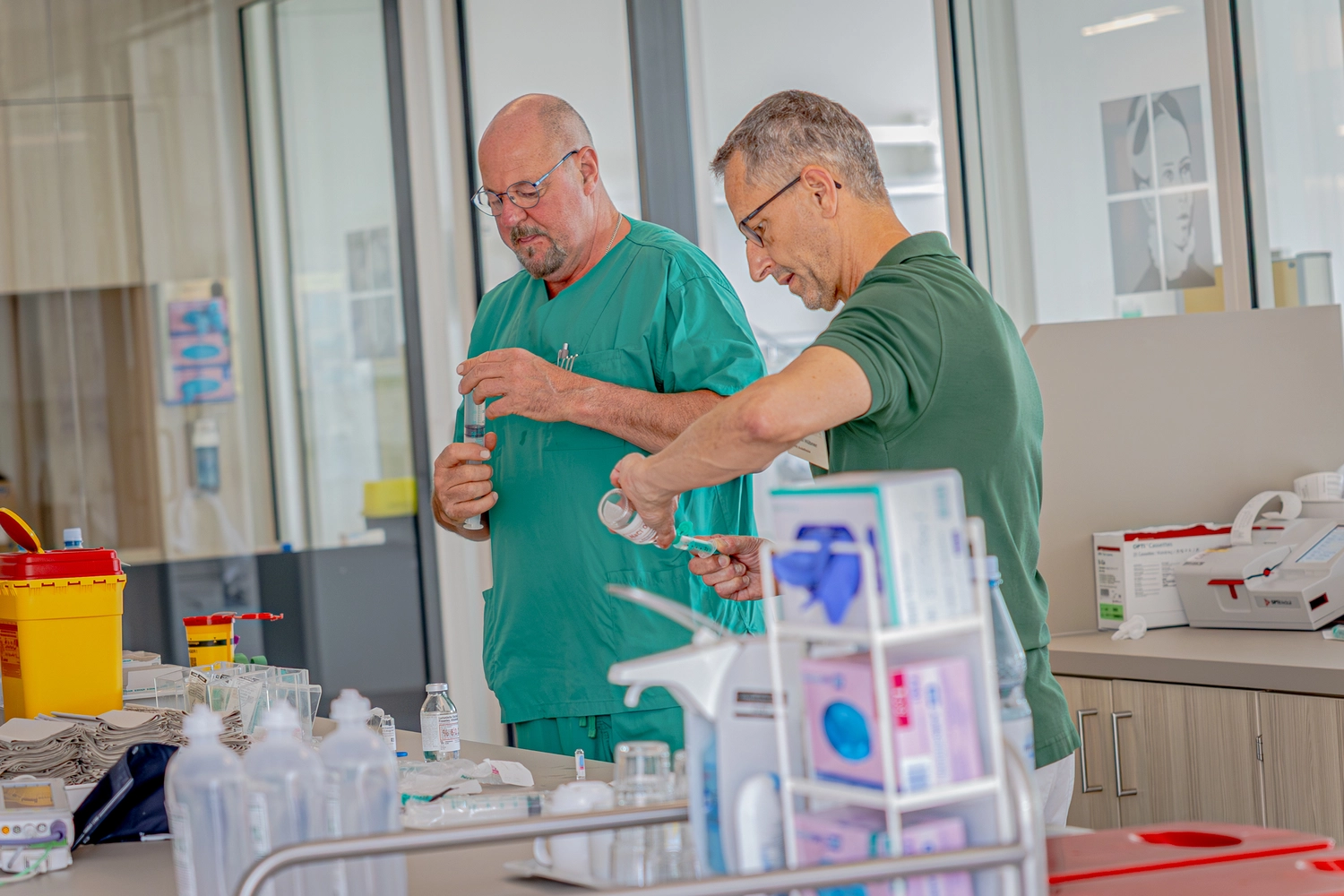 STENUM – Fachklinik für Orthopädie – Menschen im Labor