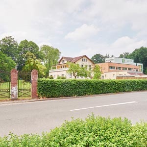 Exterior View of the Specialist Clinic for Orthopedics