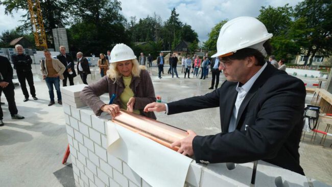 Grundsteinlegung Bettenhaus STENUM Orthopädietechnik