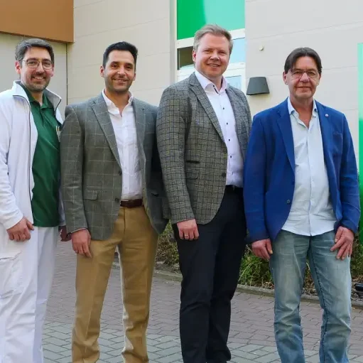 Gruppenbild Dr. med. Karsten Ritter-Lang mit Chef- und Fachärzten | Stenum Orthopädieklinik
